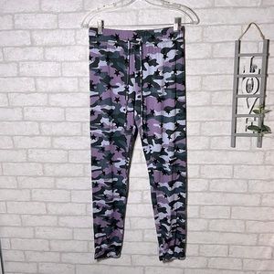 Pixie Lane multicolor camo star print pajama pants size XS